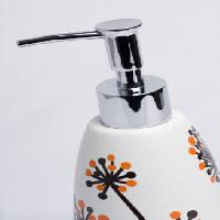 Pixwords η εικόνα με πλύσιμο, τα χέρια, το σαπούνι, το νερό, καθαρό Laura  Arredondo Hernández  - Dreamstime