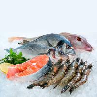 ψάρια, θαλασσινά, τρόφιμα, πάγο, φέτα, τα καβούρια Alexander  Raths - Dreamstime